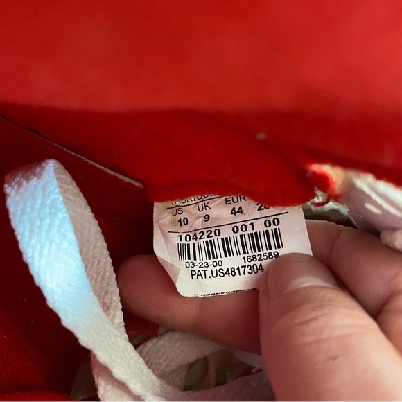 Nike Hi Top Air Jordan Fire Red Retro 2000’s 10 Men’s Sneakers - Picture 3 of 7